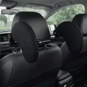 oreiller appui tête voiture réglable noir installé sur appui-tête siège beige