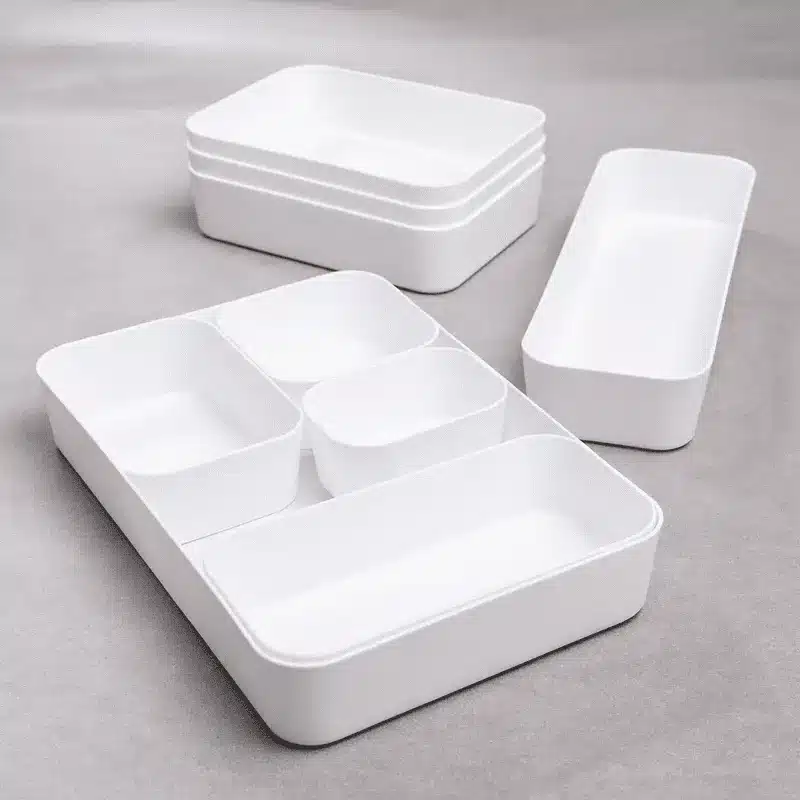 organisateur-de-tiroir-plastique-blanc organisateur de tiroir plastique blanc modulable avec plusieurs bacs de rangement