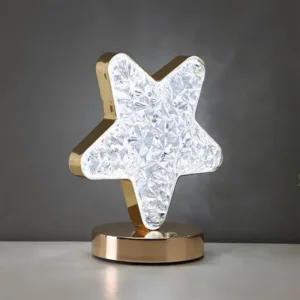 Lampe étoile LED cristalline éclairant une table d'appoint dans un salon.