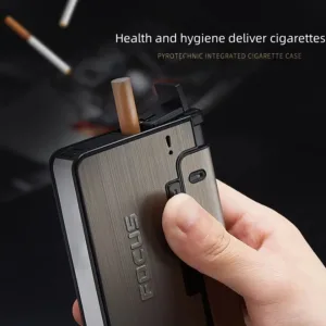 Briquet multifonction avec étui à cigarettes intégré, design métal brossé.