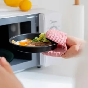 Mini gant de cuisine en silicone antidérapant et résistant à la chaleur.