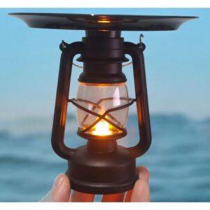 Lanterne LED avec support en métal suspendu – éclairage solaire vintage pour jardin au Maroc
