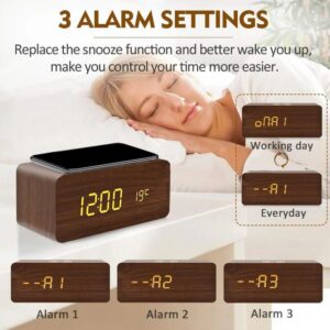Réveil digital en bois sur table de nuit
