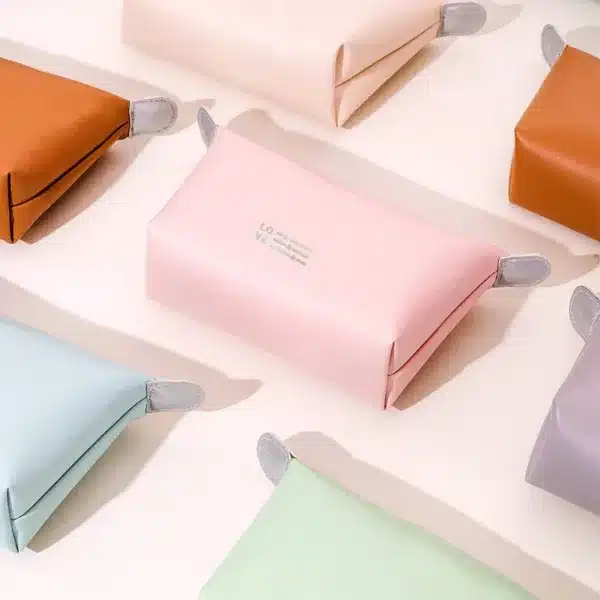 Trousse de maquillage pastel zippée élégante pour rangement cosmétique