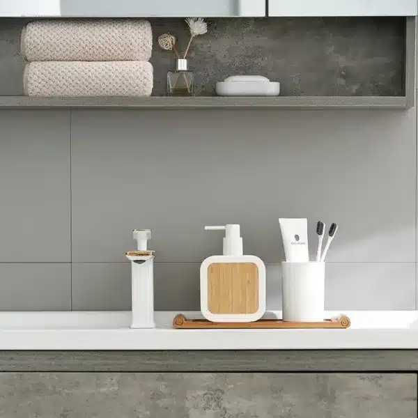 distributeur de savon bambou moderne pour salle de bain