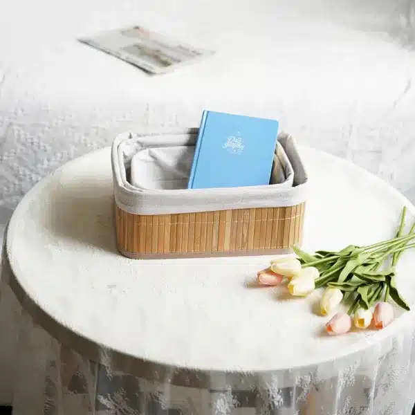 Paniers de rangement rectangulaire en bambou avec doublure en tissu beige