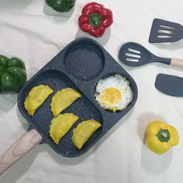 poêle à 3 compartiments pour œufs, viande et légumes