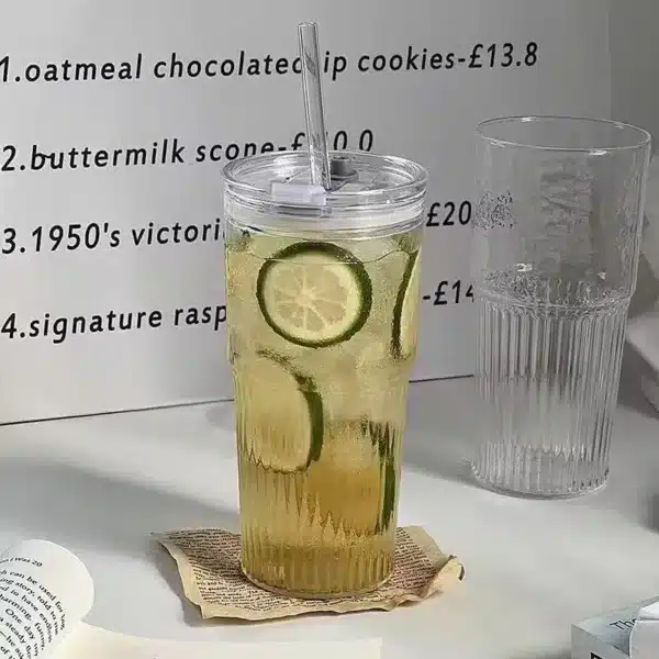 tasse à café en verre rayé de 600ml avec boisson glacée et couvercle