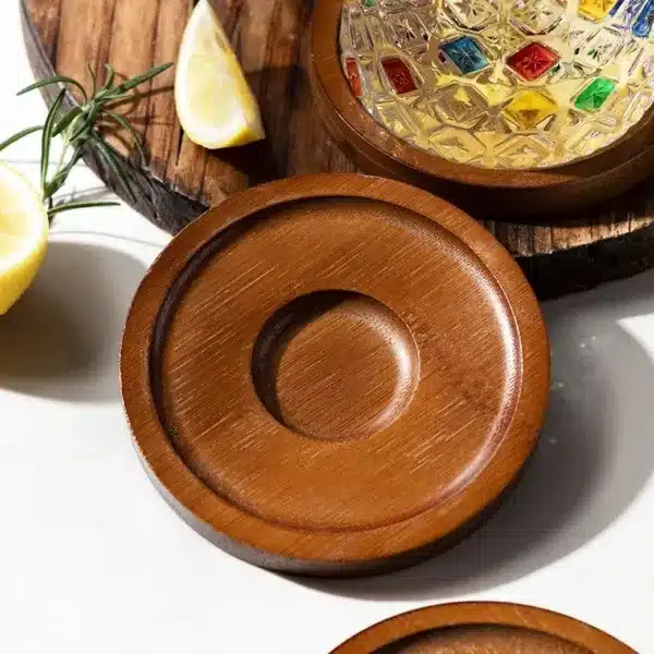 Verre en cristal coloré avec sous verre bois à Casablanca