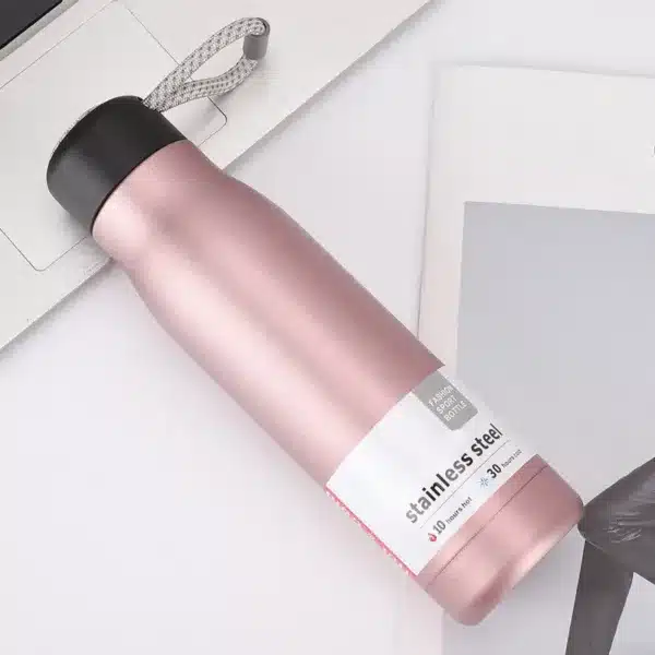 Gourde isotherme inox noire 550 ml design avec dragonne