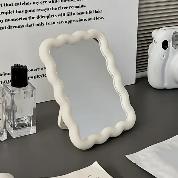 miroir de maquillage ondulé blanc design moderne pour bureau ou coiffeuse à Casablanca