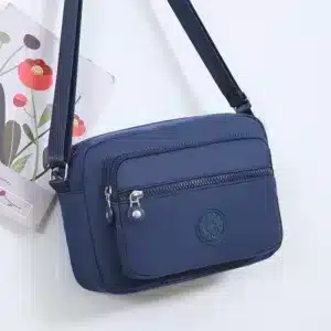 Sac bandoulière femme noir multifonction avec poches zippées – nylon imperméable – Casablanca Maroc