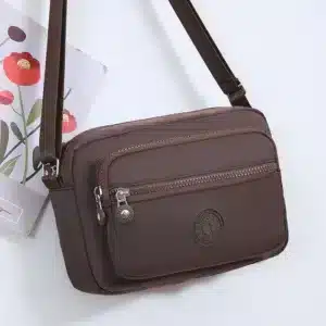 Sac bandoulière femme noir multifonction avec poches zippées – nylon imperméable – Casablanca Maroc