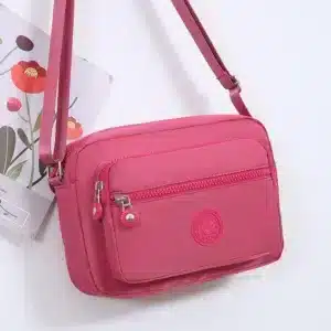Sac bandoulière femme noir multifonction avec poches zippées – nylon imperméable – Casablanca Maroc