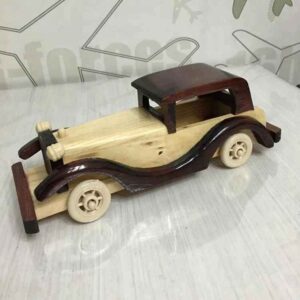 Voiture ancienne en bois artisanale faite main, style rétro vintage – Jouet ou objet de décoration – Maroc