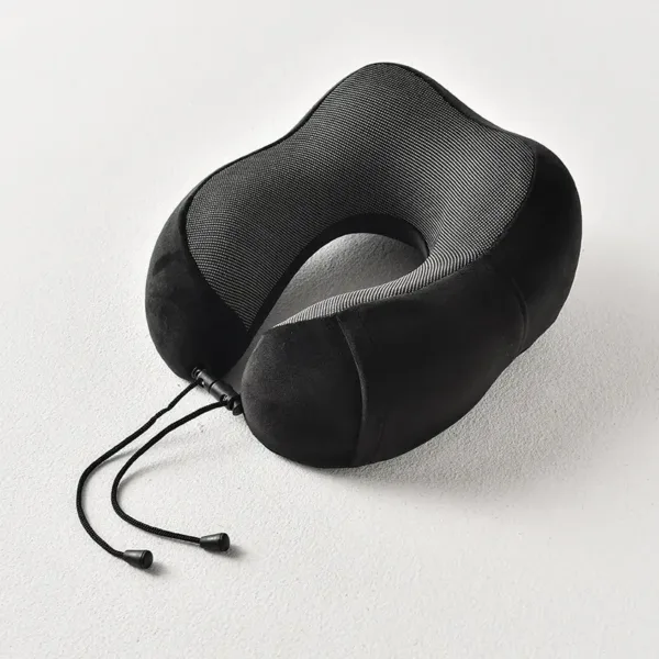 Coussin de voyage ergonomique en mousse à mémoire de forme – confort nuque et tête avion Casablanca