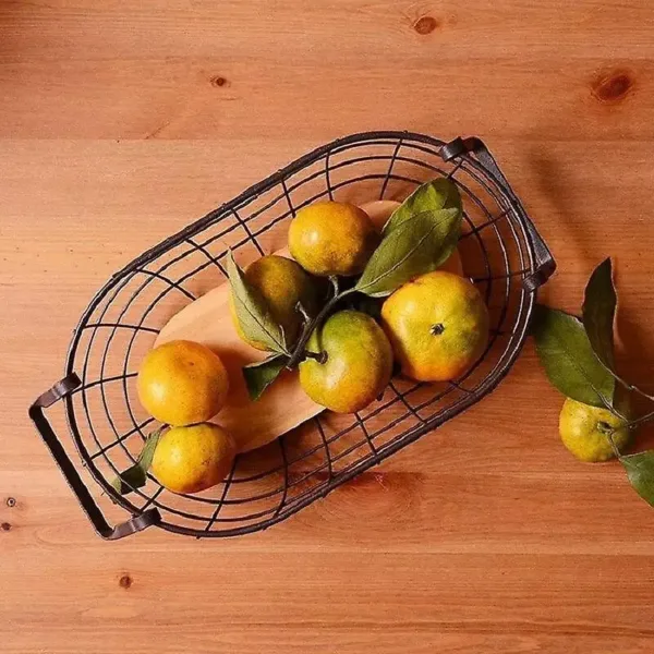 Panier de rangement en métal noir avec fond bois ovale