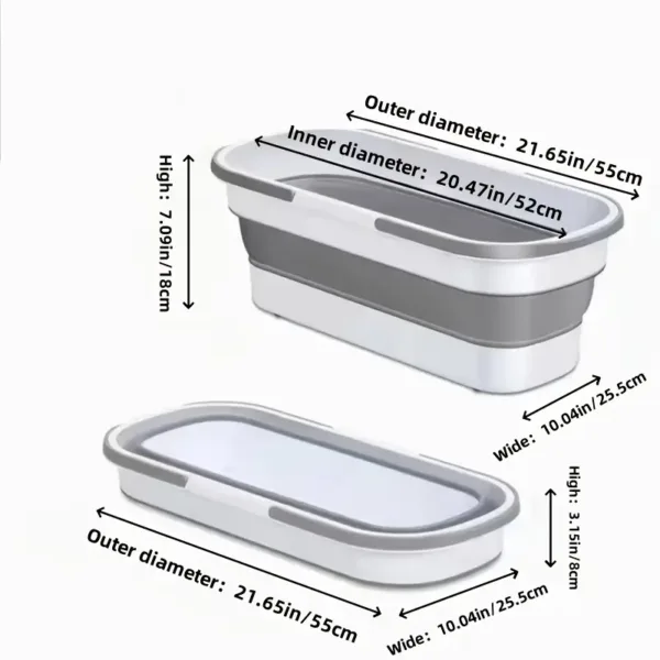 Baignoire pliante portable blanche et grise remplie d’eau