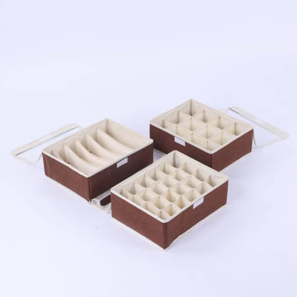 Boîte de rangement pliable beige avec compartiments pour sous-vêtements et chaussettes