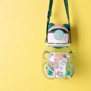gourde enfant ourson avec motifs et bandoulière