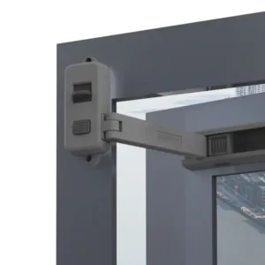 bloque fenêtre sécurité enfants gris réglable installé sur cadre de fenêtre