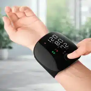 Tensiomètre poignet Maroc électronique parlant attaché au poignet