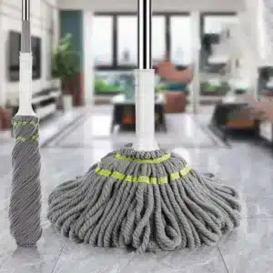 Balai serpillère Twist Mop gris et blanc pour salon marocain.