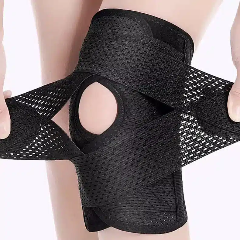 genouillere-de-maintien-reglable Genouillère de maintien réglable avec sangles croisées et ouverture rotule au Maroc