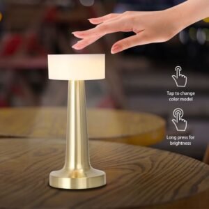Lampe de table LED tactile moderne avec abat-jour cylindrique, 3 couleurs d'éclairage et luminosité réglable, disponible sur Babouti.ma au Maroc.