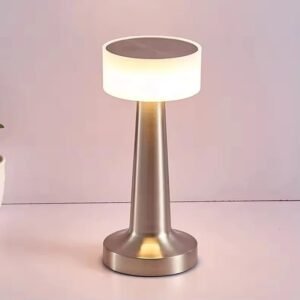 Lampe de table LED tactile moderne avec abat-jour cylindrique, 3 couleurs d'éclairage et luminosité réglable, disponible sur Babouti.ma au Maroc.